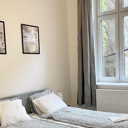 City-Center-Apartment Hip Area, Big & New Wenen Buitenkant foto