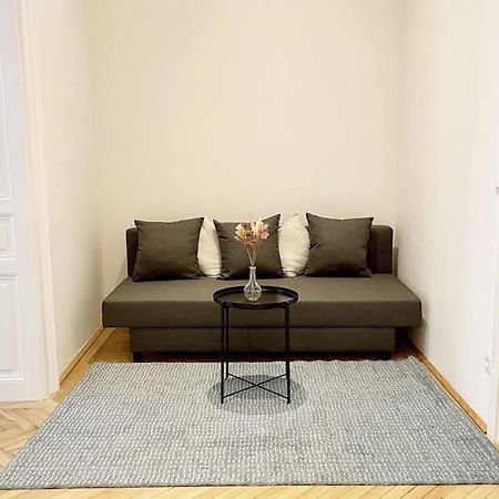 City-Center-Apartment Hip Area, Big & New Wenen Buitenkant foto