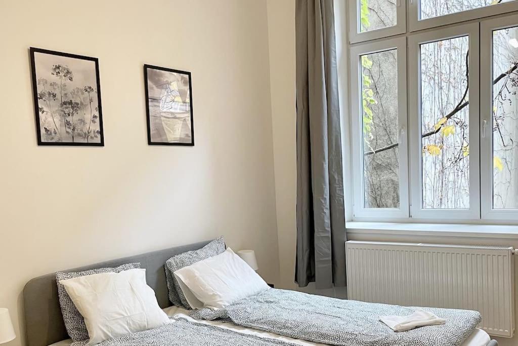 City-Center-Apartment Hip Area, Big & New Wenen Buitenkant foto
