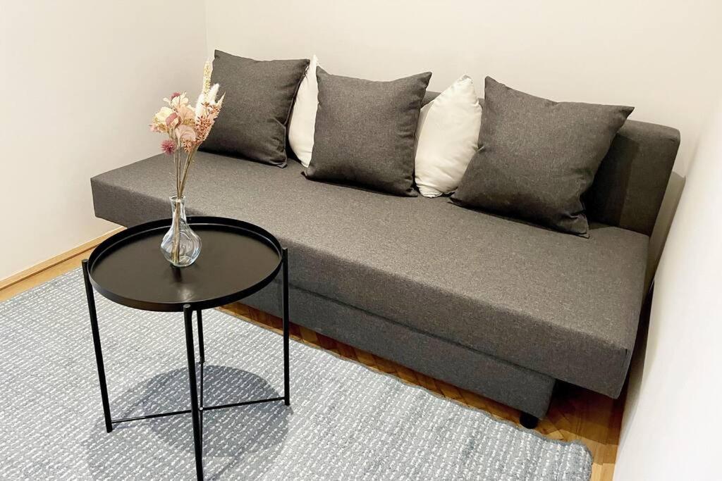 City-Center-Apartment Hip Area, Big & New Wenen Buitenkant foto