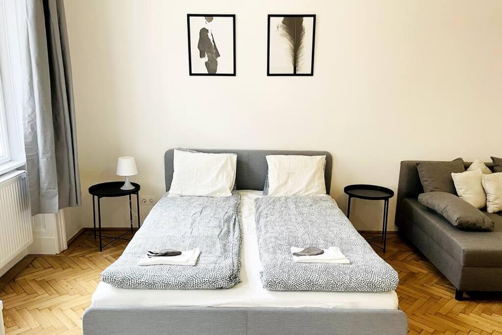 City-Center-Apartment Hip Area, Big & New Wenen Buitenkant foto